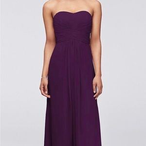DAVID'S BRIDAL long strapless chiffon plum dress w/ pleated bodice.‌‌‌‌‌‌‌‌‌‌‌‌‌